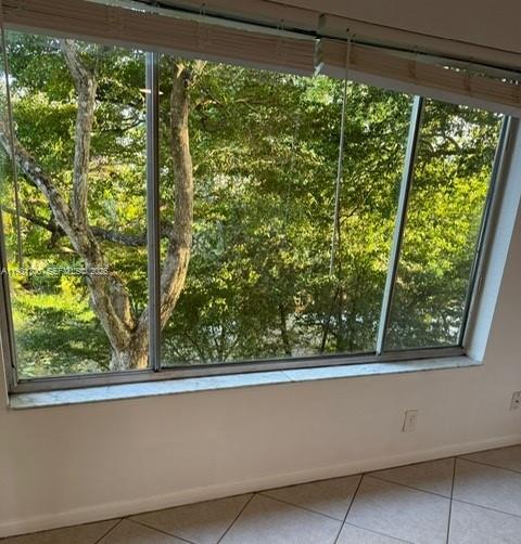 COUNTRY GARDENS CONDO - Residential