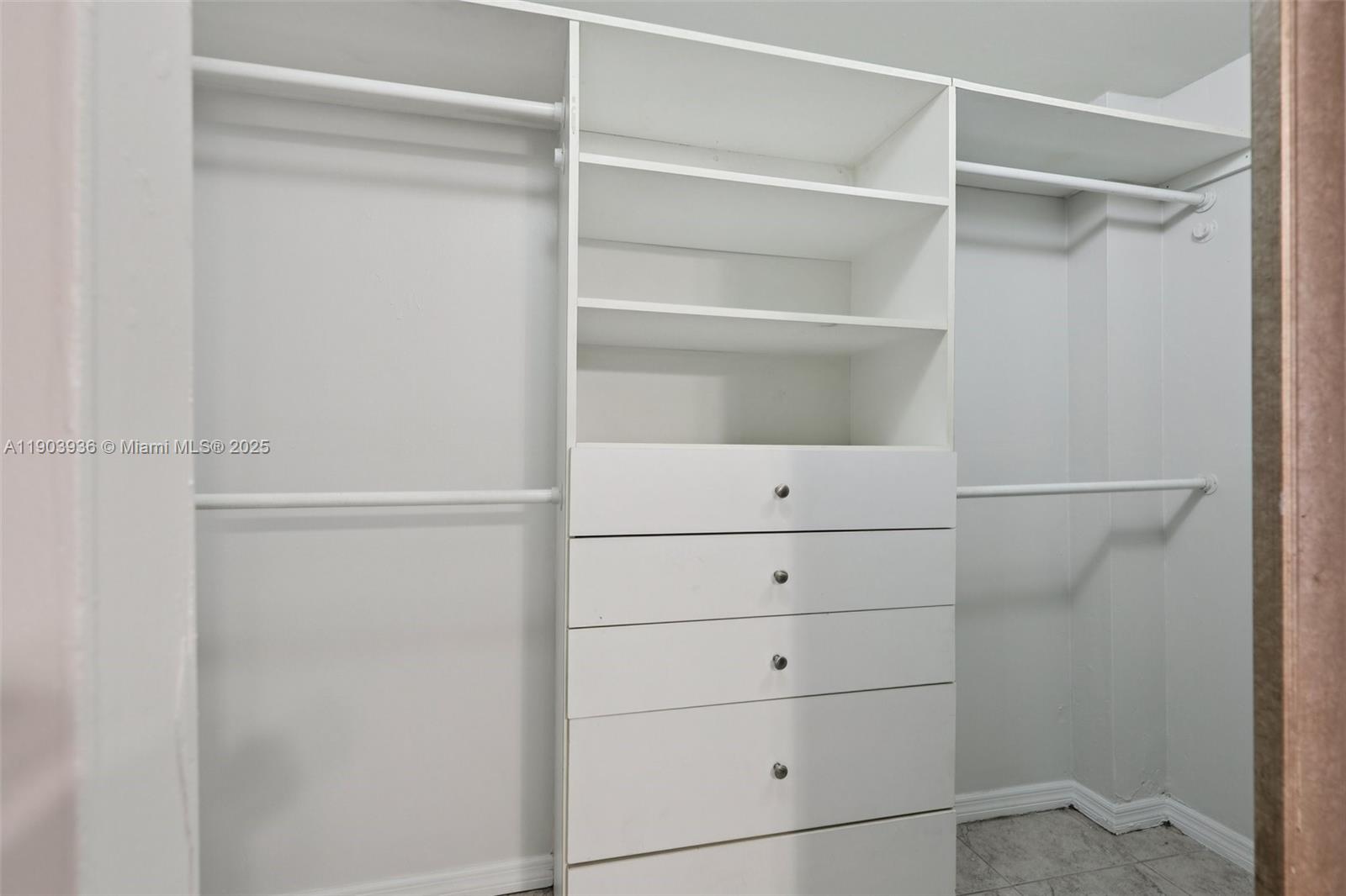 HOLIDAY HEIGHTS - Residential