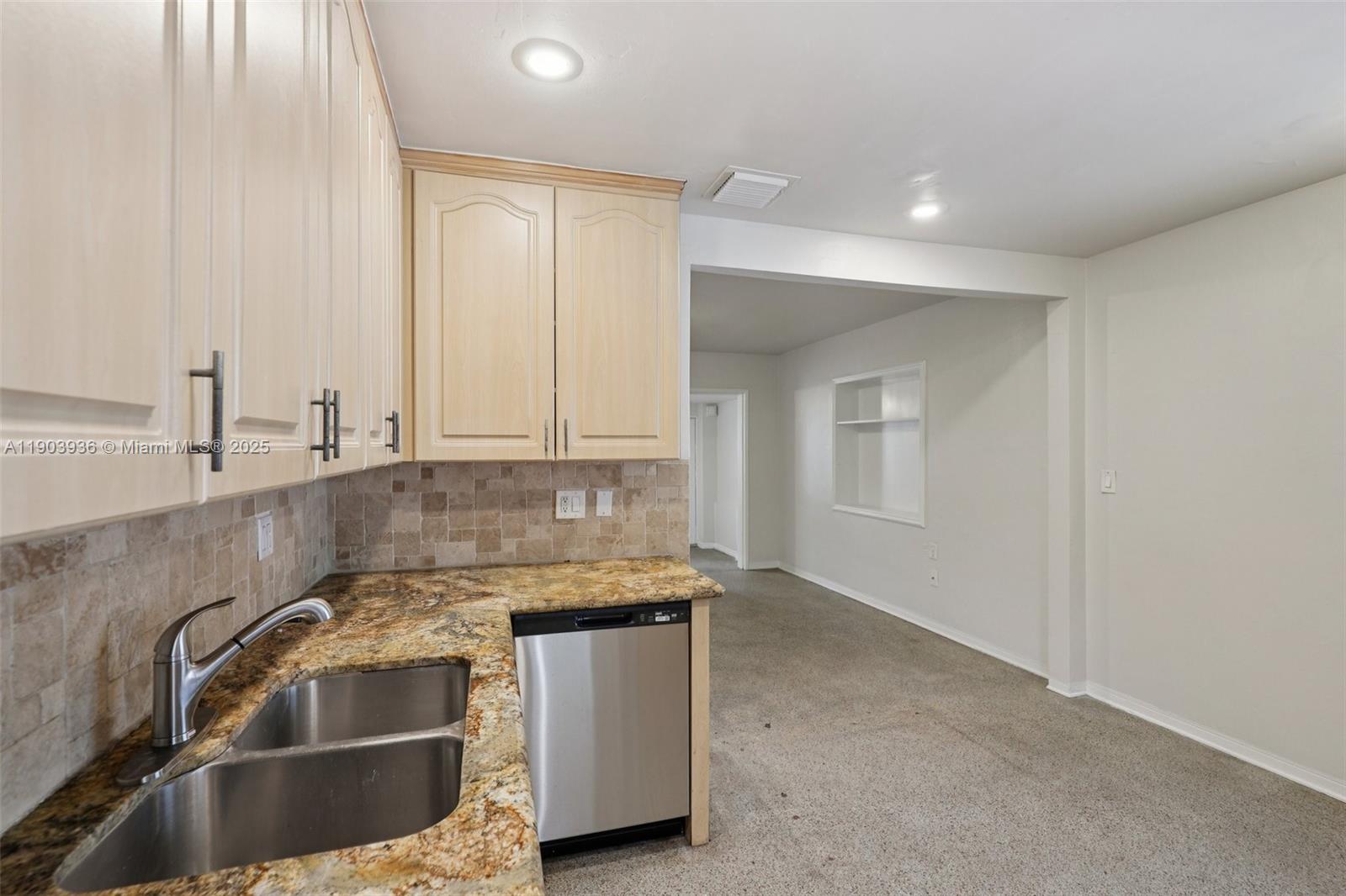 HOLIDAY HEIGHTS - Residential