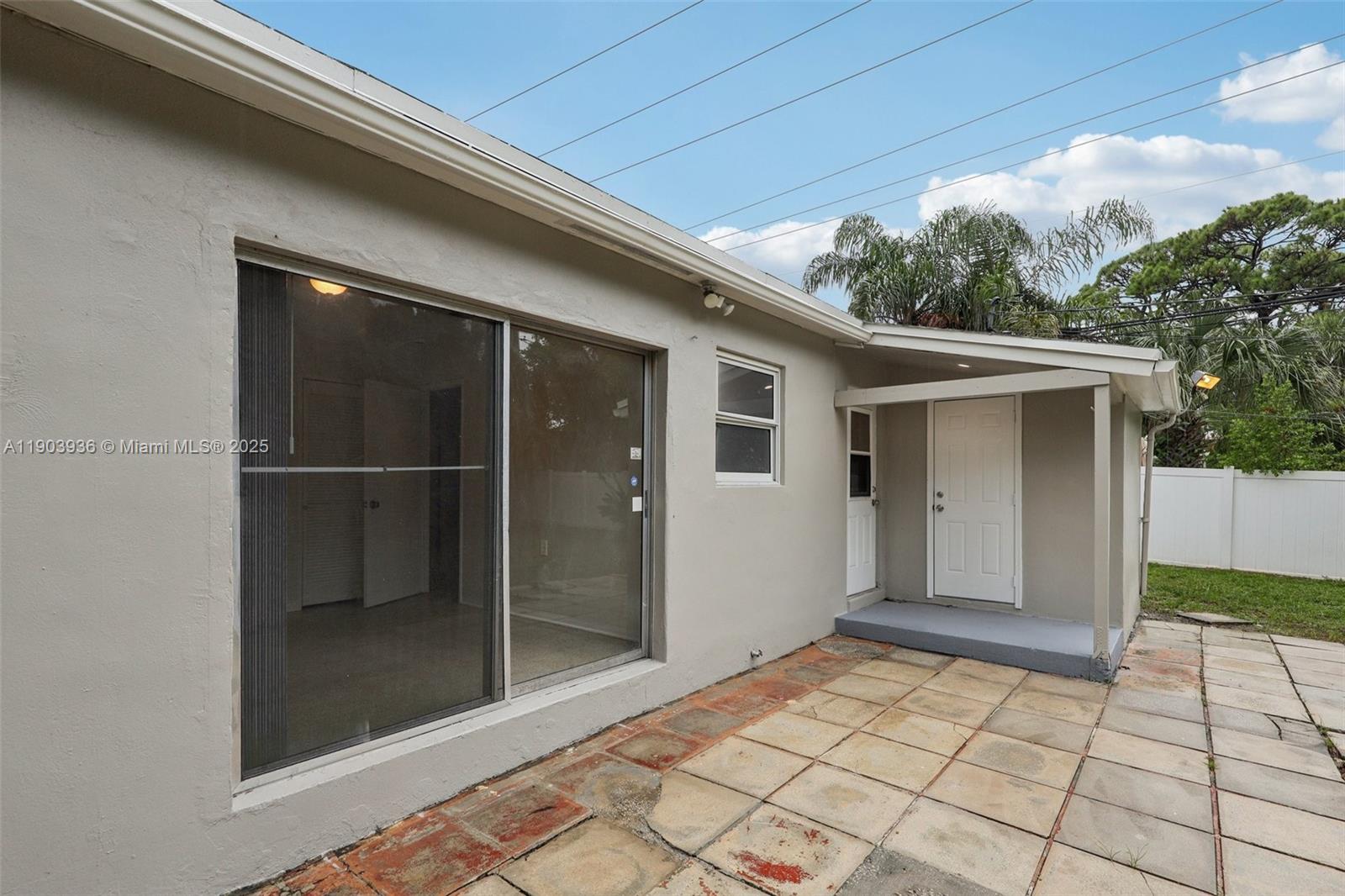 HOLIDAY HEIGHTS - Residential