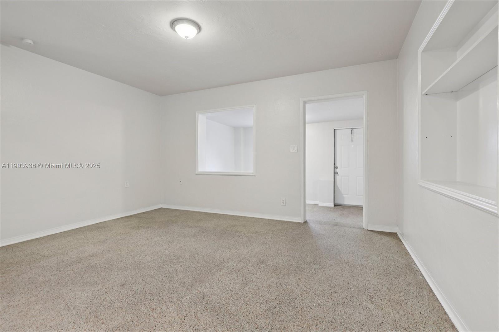 HOLIDAY HEIGHTS - Residential