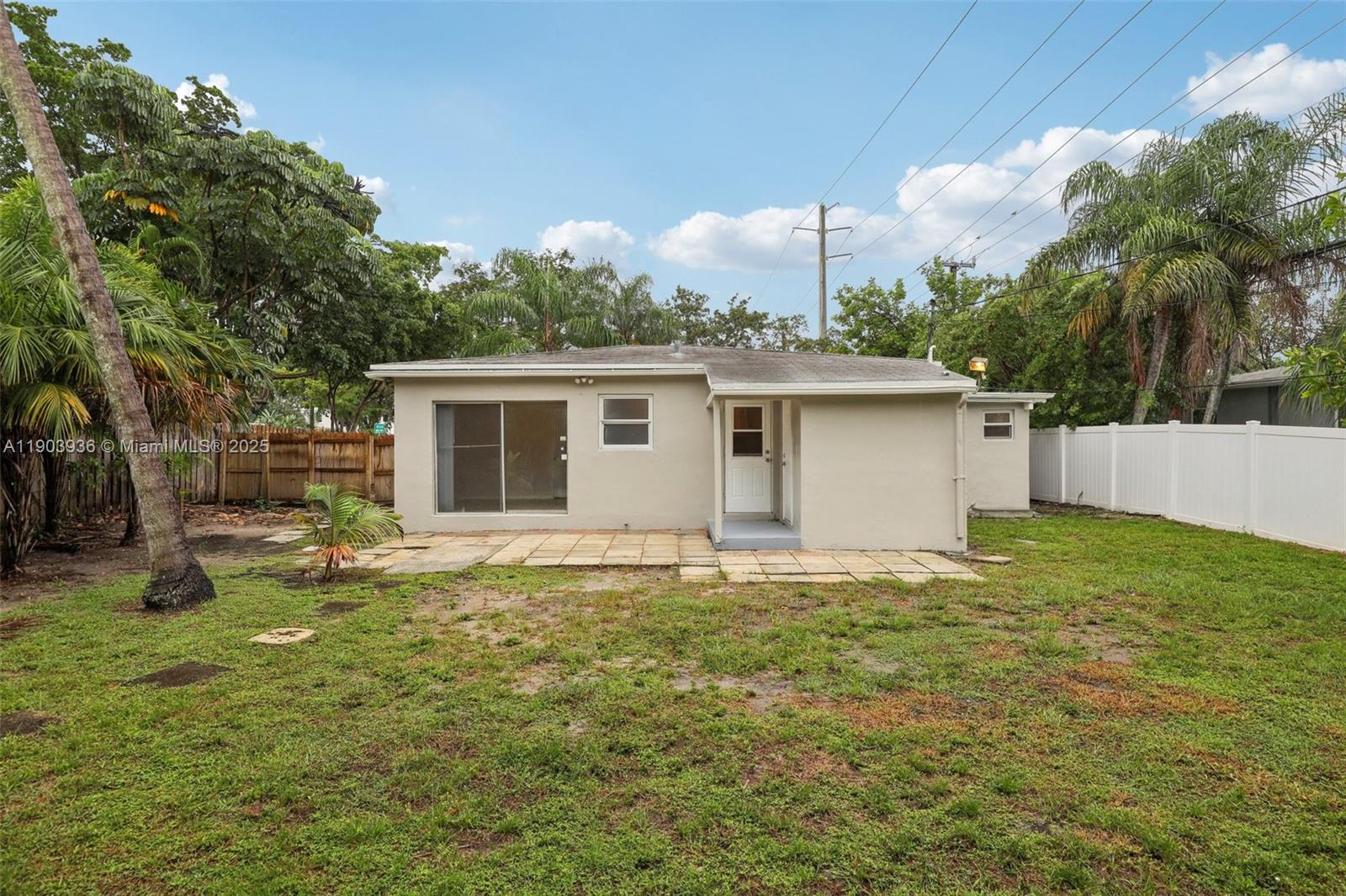 HOLIDAY HEIGHTS - Residential