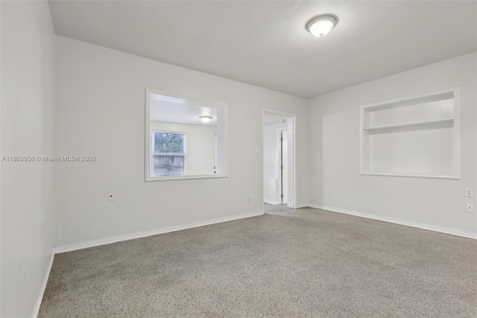 HOLIDAY HEIGHTS - Residential