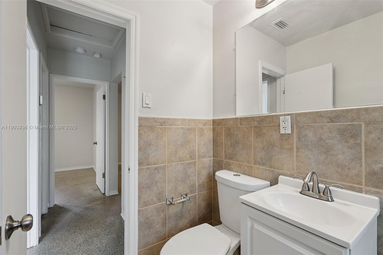 HOLIDAY HEIGHTS - Residential