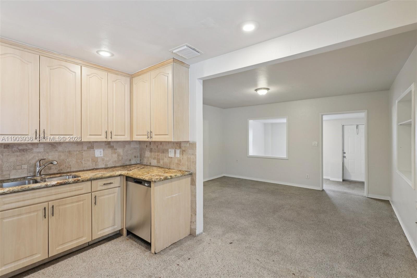 HOLIDAY HEIGHTS - Residential