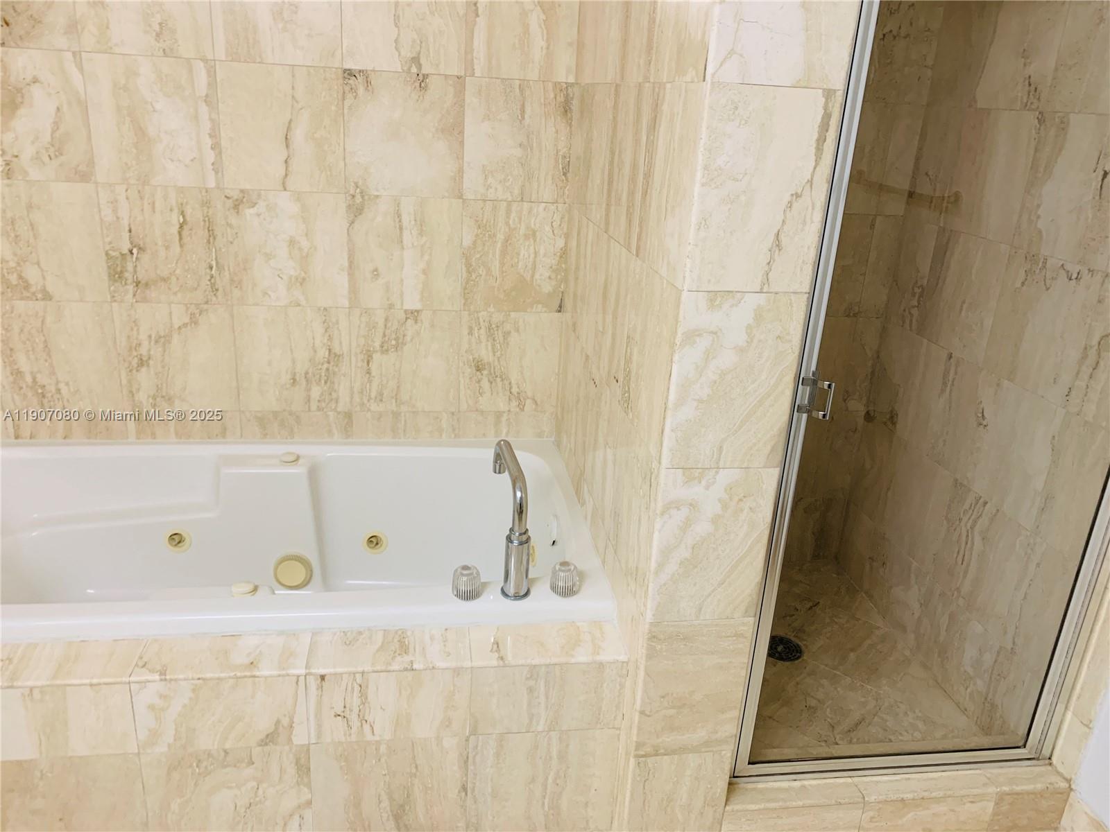 SUNSET HARBOUR SOUTH COND - Residential Lease