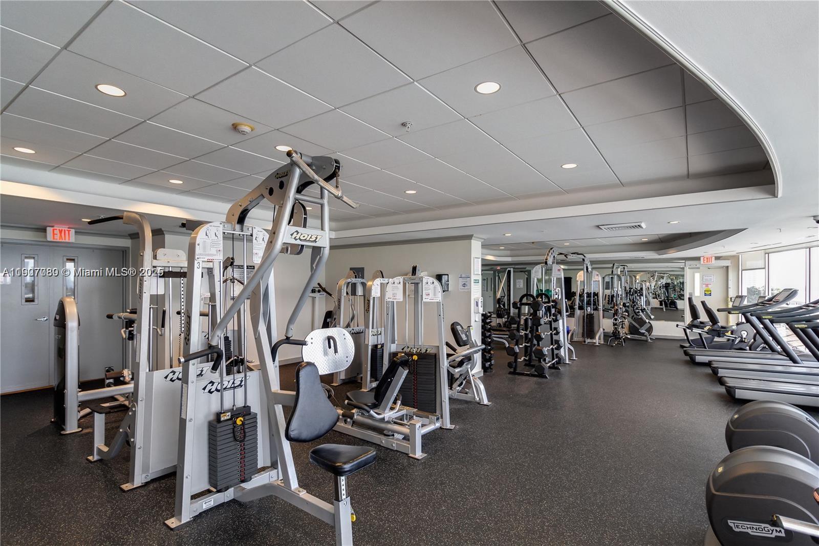 SUNSET HARBOUR SOUTH COND - Residential Lease