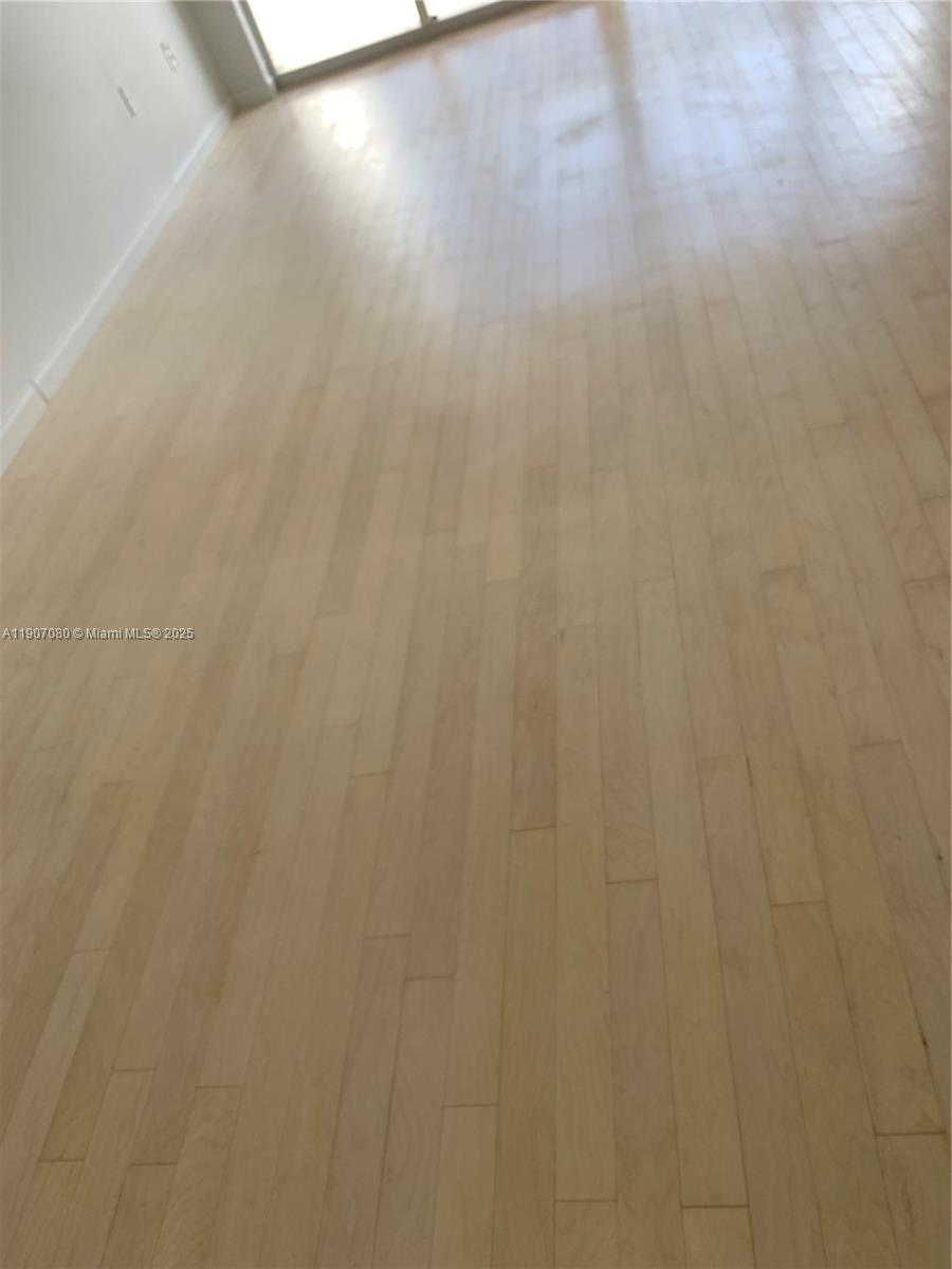 SUNSET HARBOUR SOUTH COND - Residential Lease