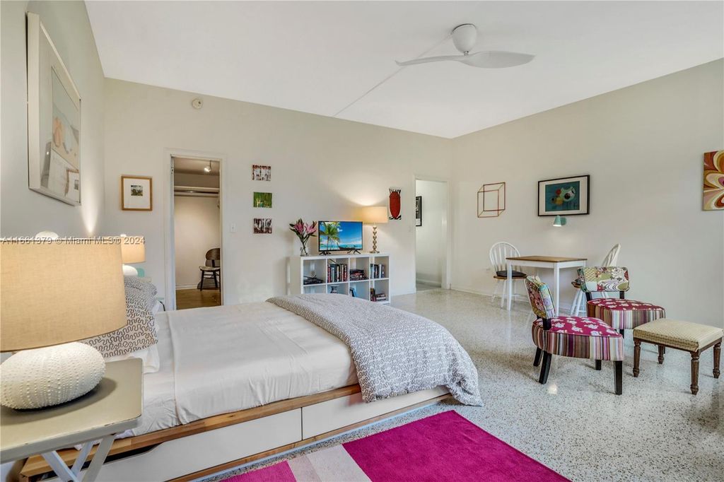 Photo of 15 S Golfview Rd #105, Lake Worth, FL 33460 (MLS # A11661379)