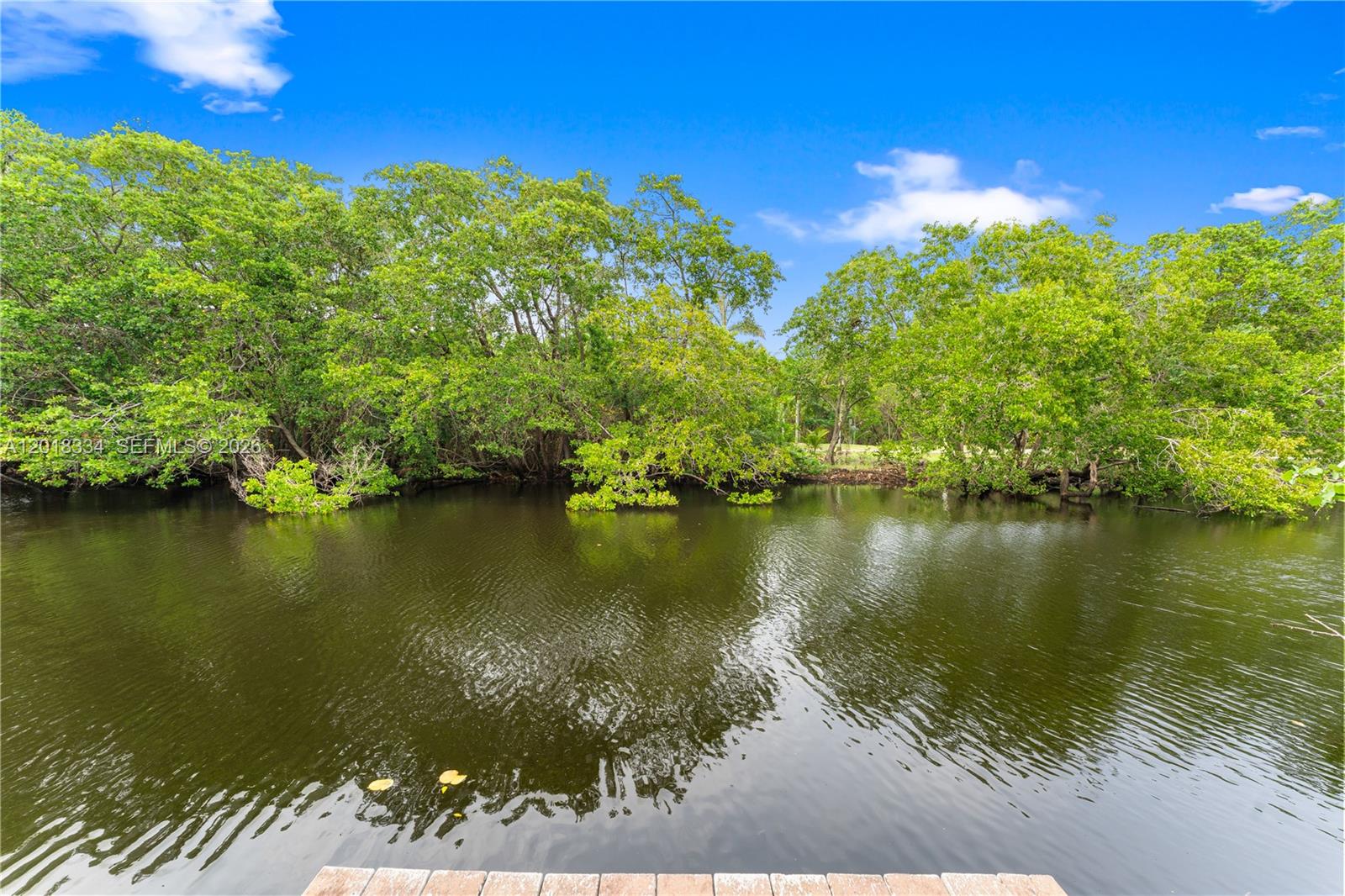 HILLMONT MIDDLE RIVER VIS - Land