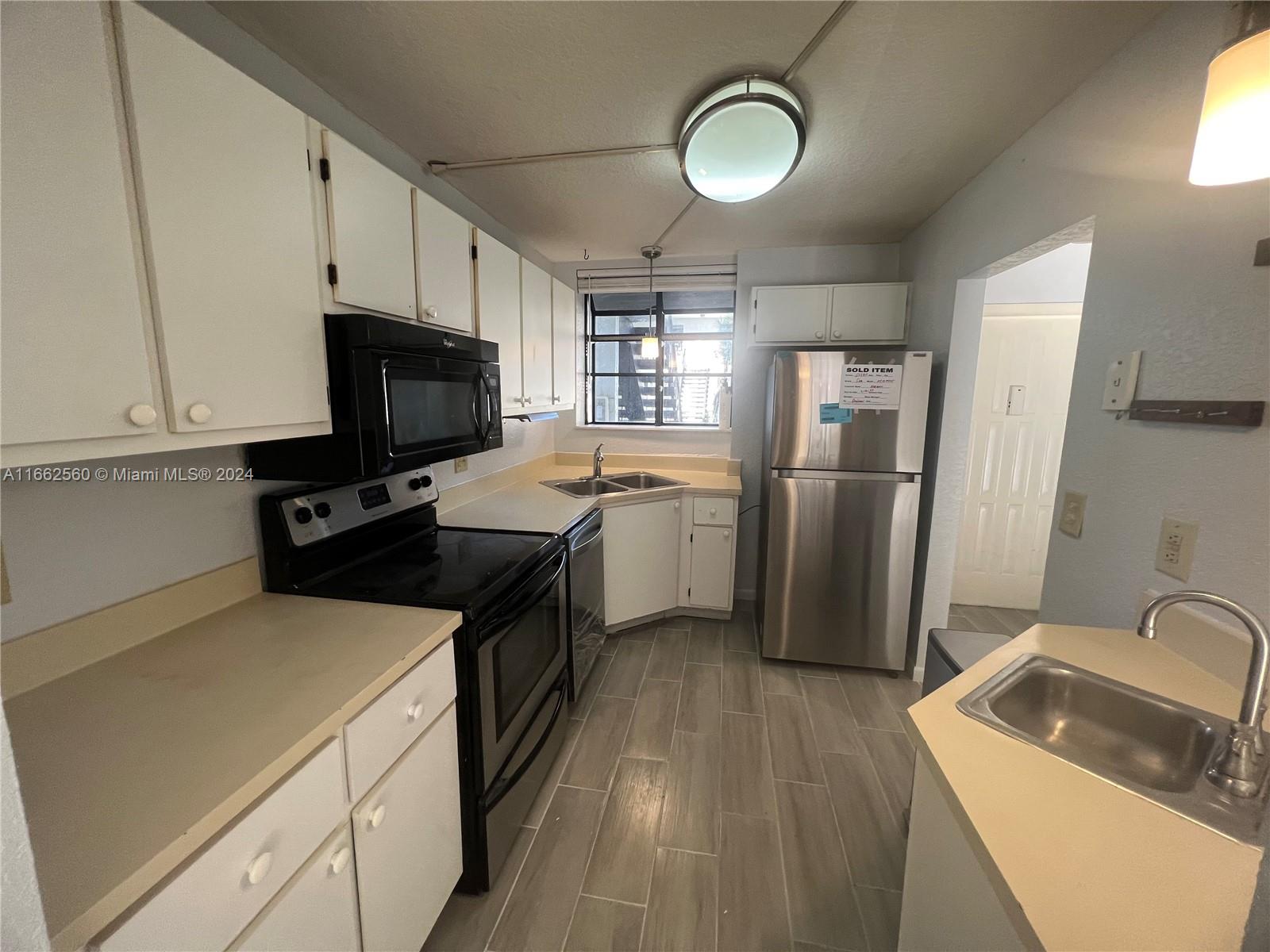 VILLAS AT MEADOW LAKES CO - Residential