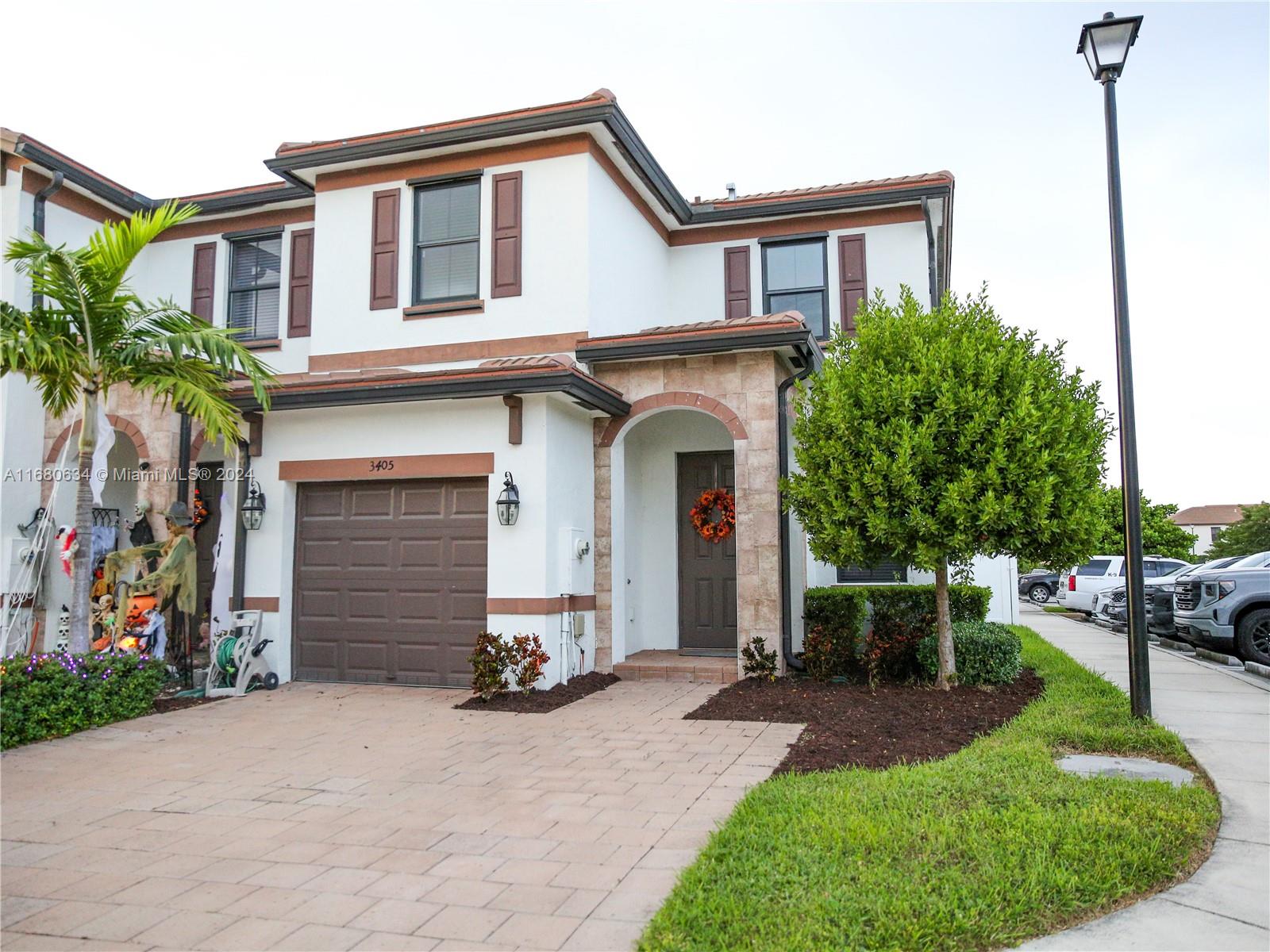 3405 W 106th St 3405