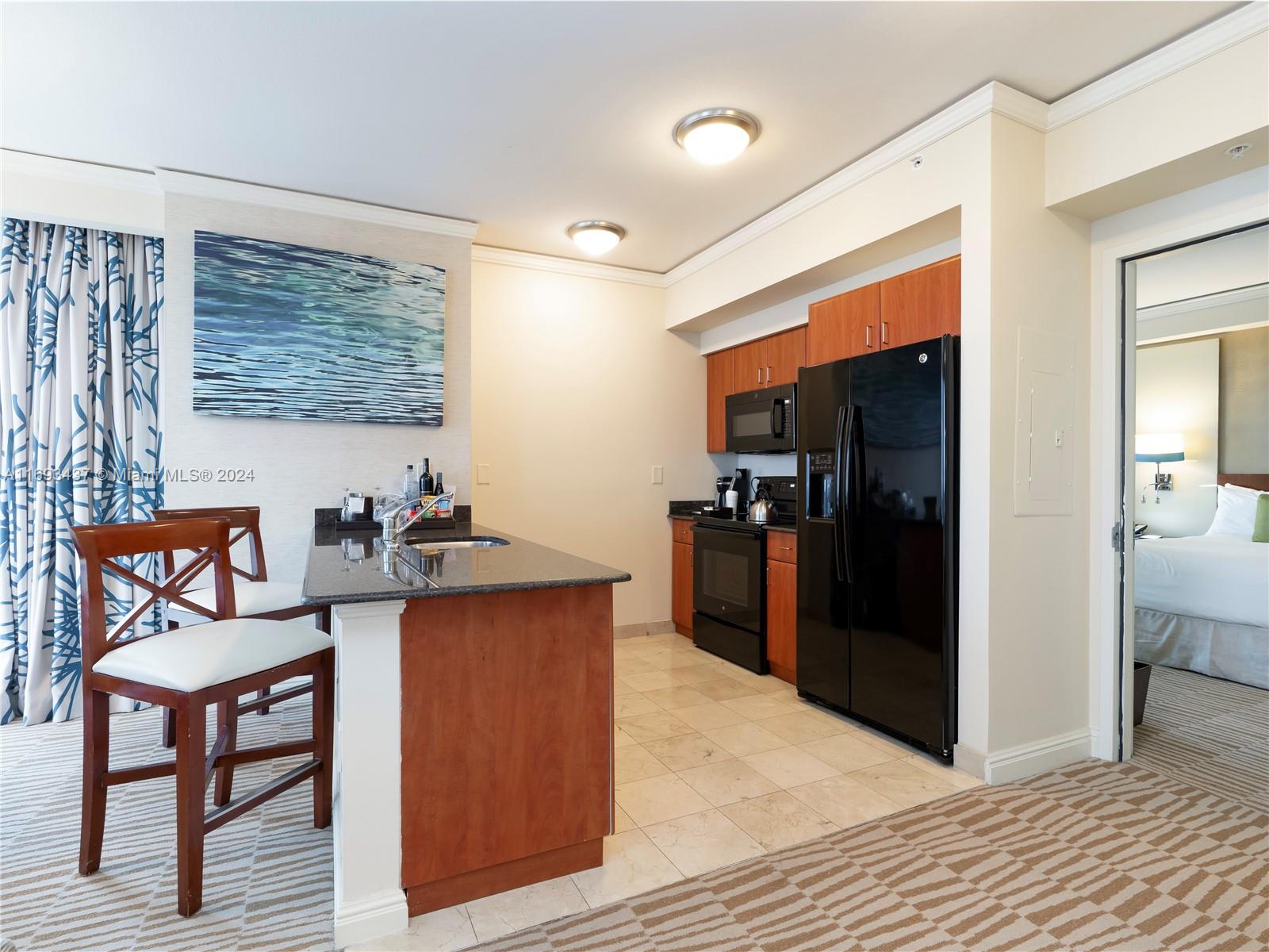 TRUMP INTERNATIONAL SONES - Residential