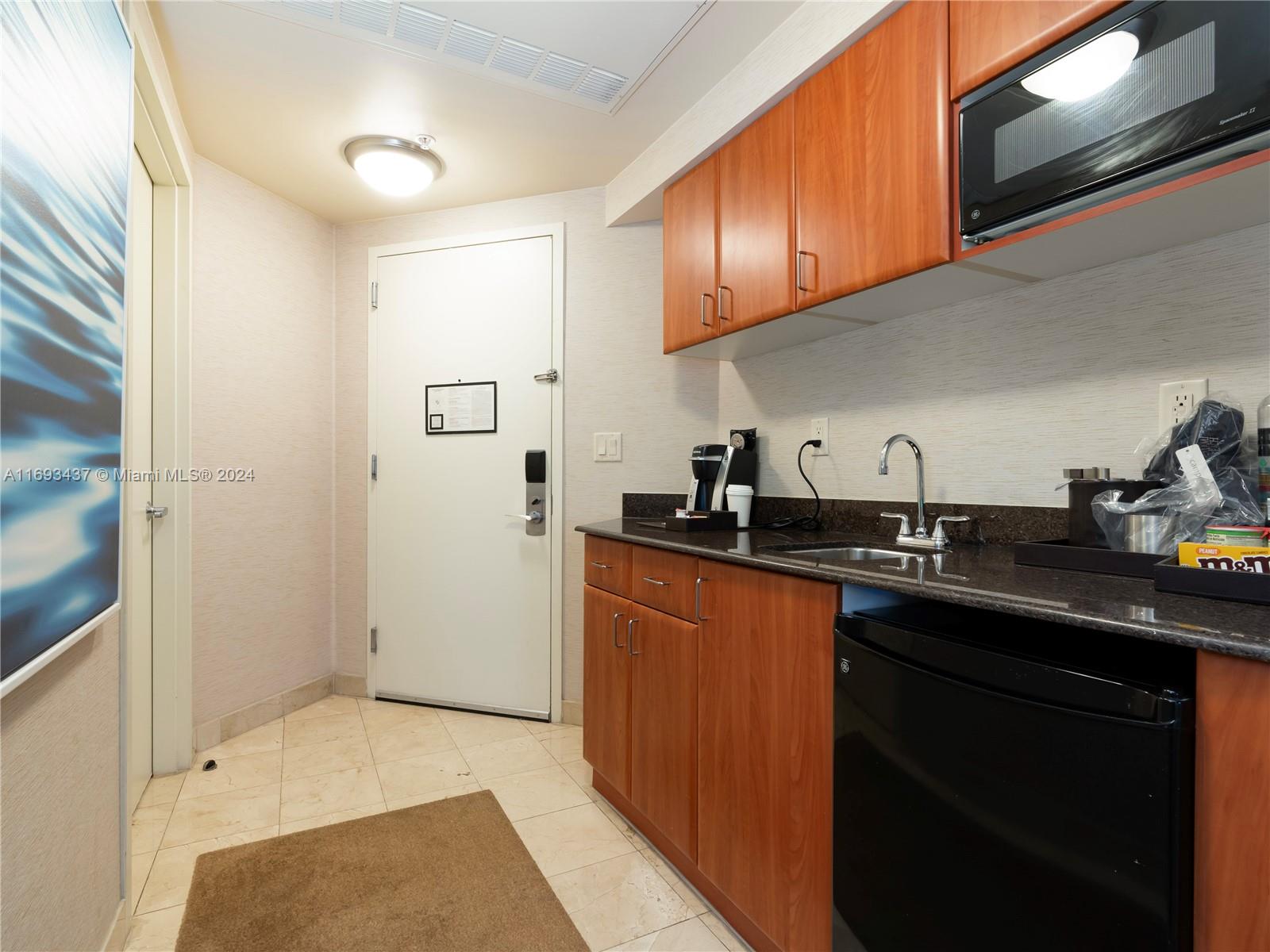 TRUMP INTERNATIONAL SONES - Residential