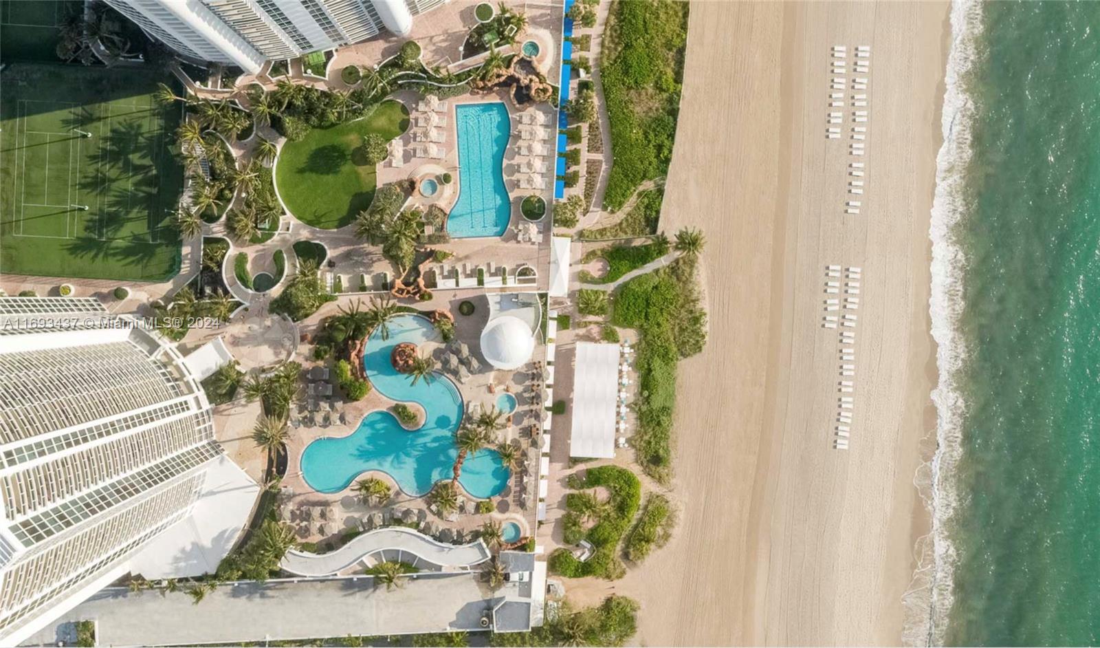 TRUMP INTERNATIONAL SONES - Residential
