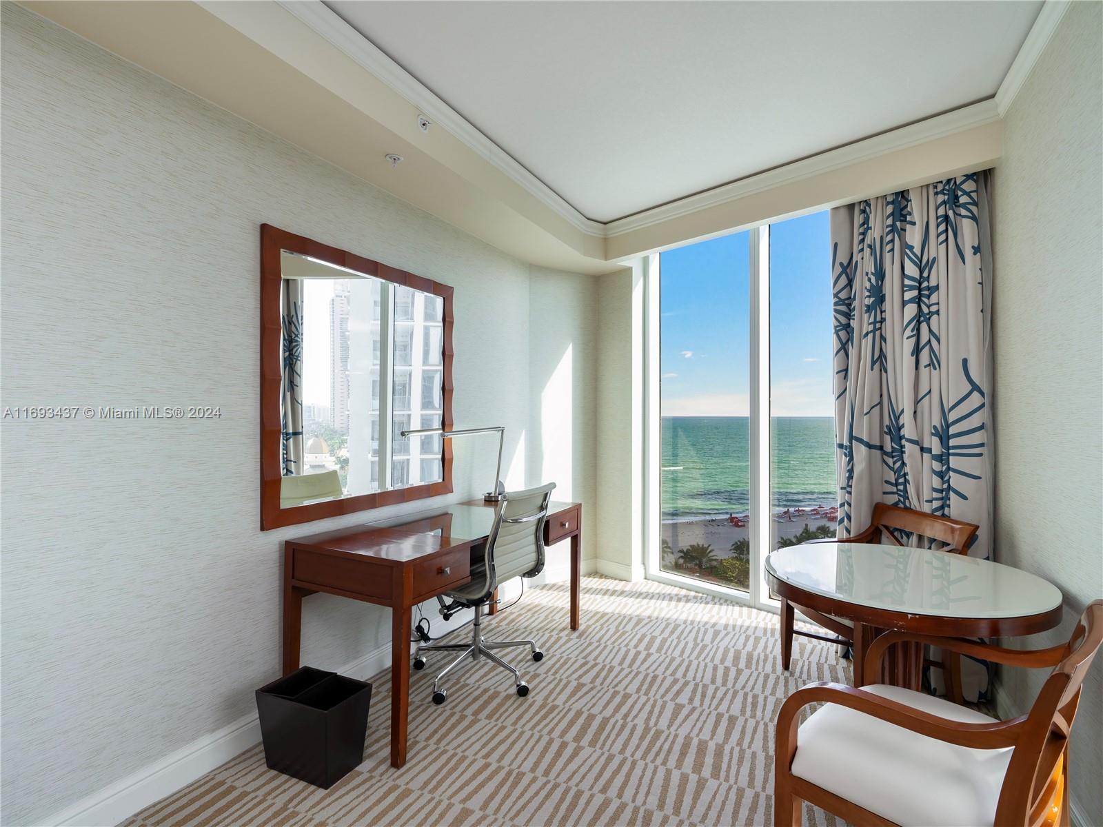 TRUMP INTERNATIONAL SONES - Residential