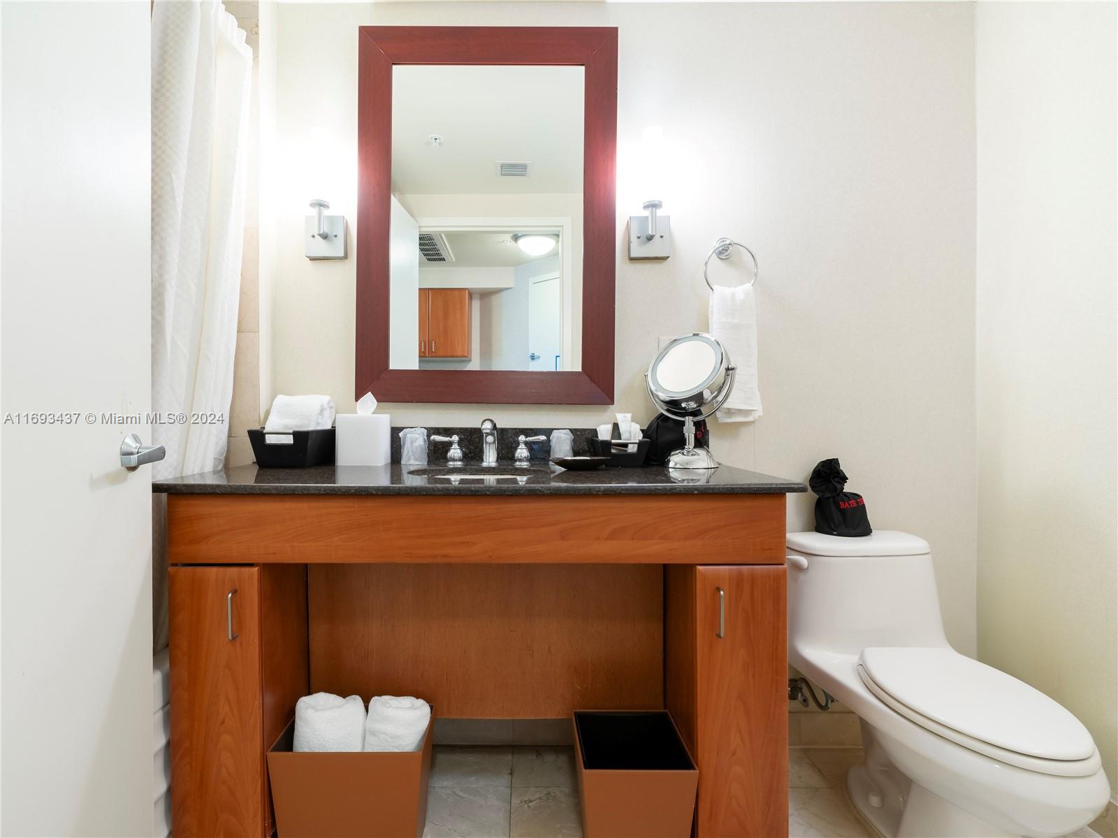 TRUMP INTERNATIONAL SONES - Residential