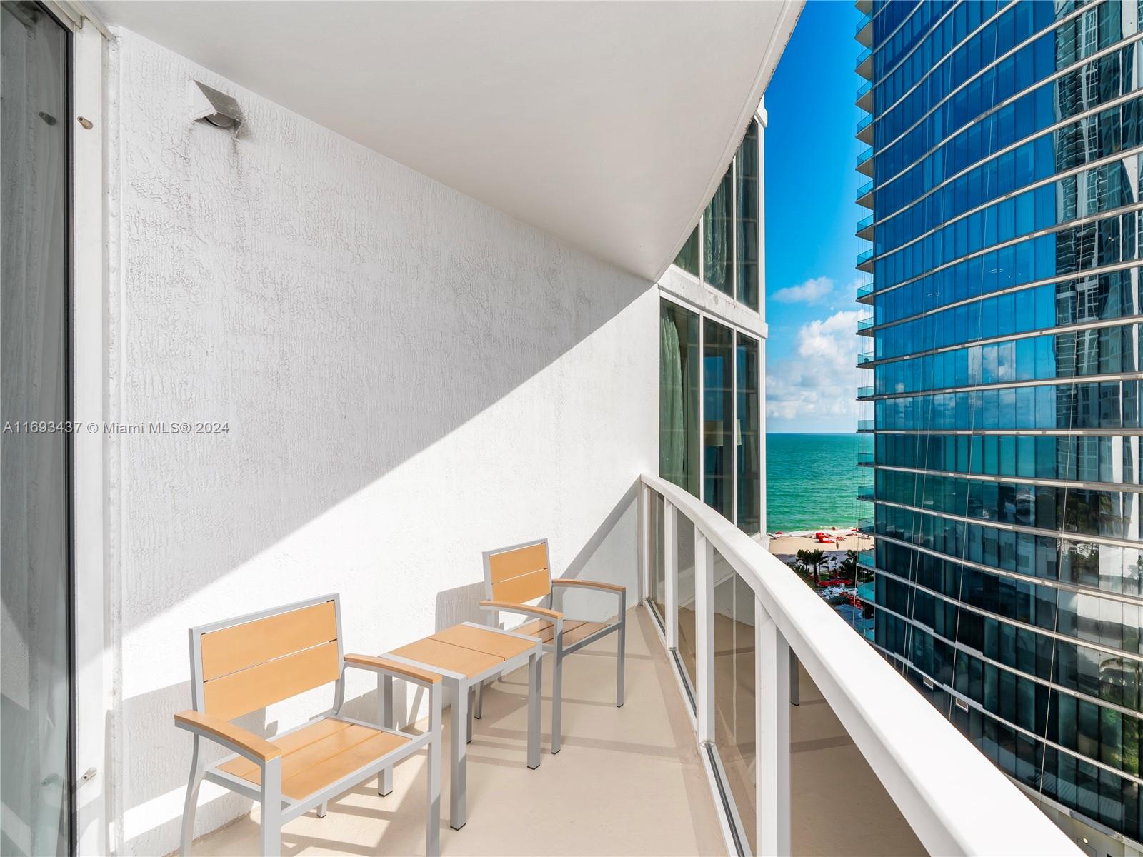 TRUMP INTERNATIONAL SONES - Residential