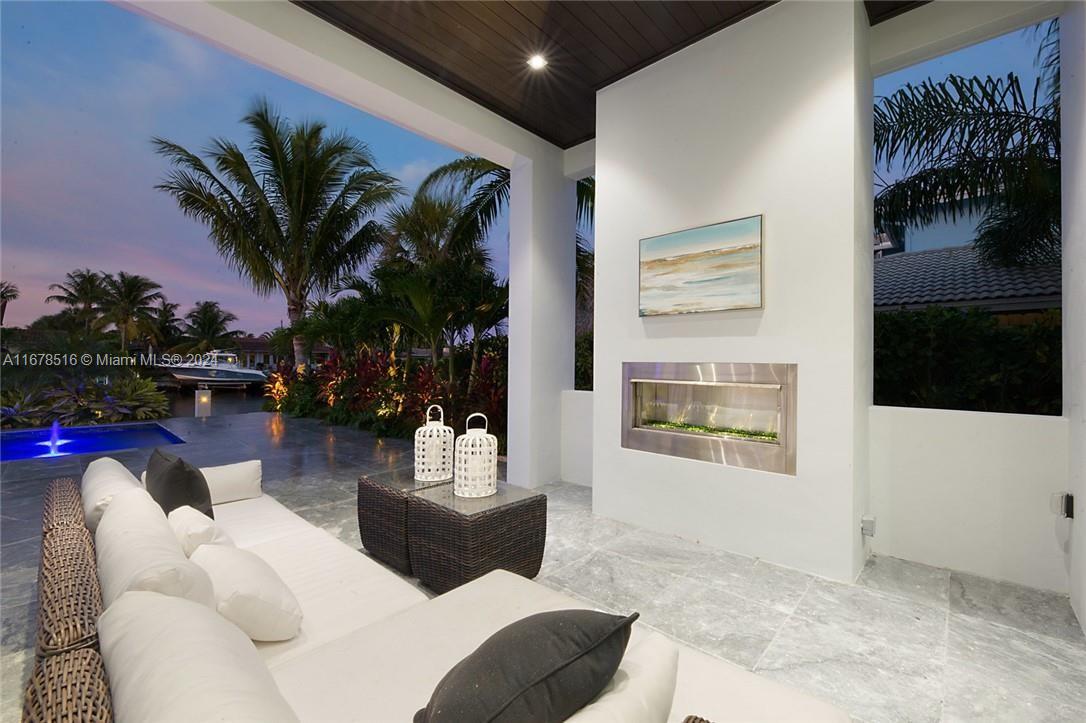 VENETIAN ISLES 3RD SEC - Residential