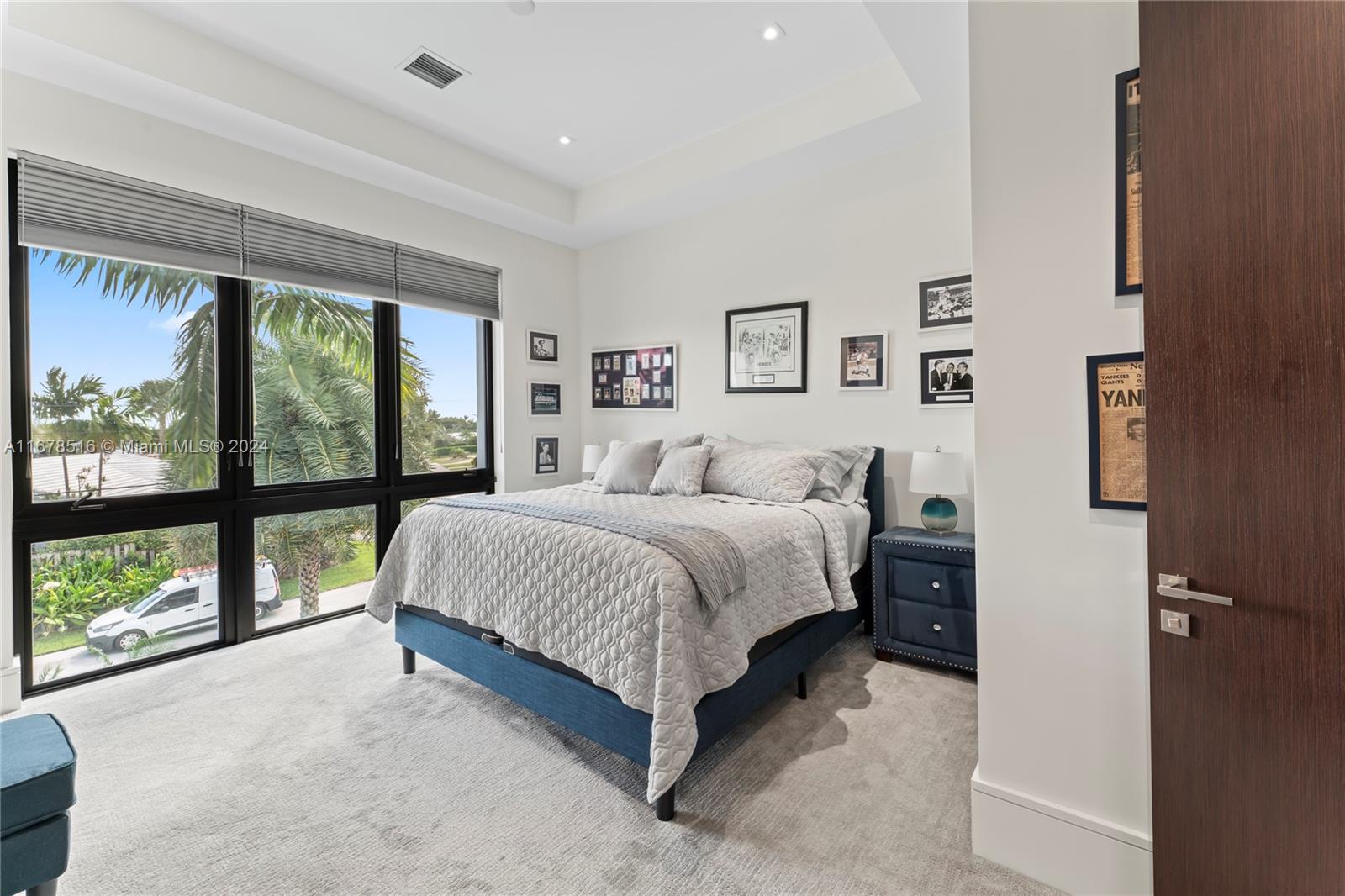 VENETIAN ISLES 3RD SEC - Residential