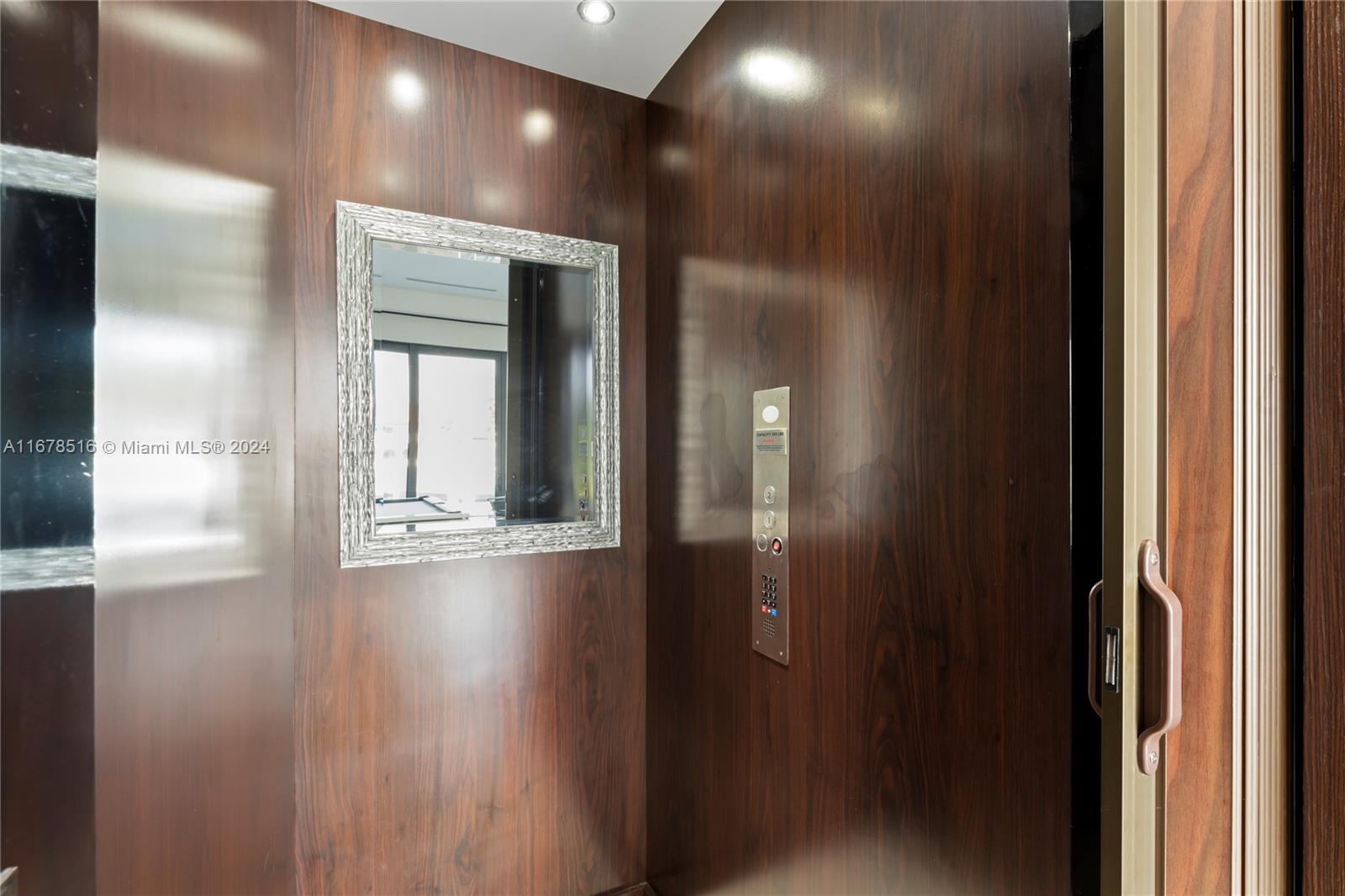VENETIAN ISLES 3RD SEC - Residential