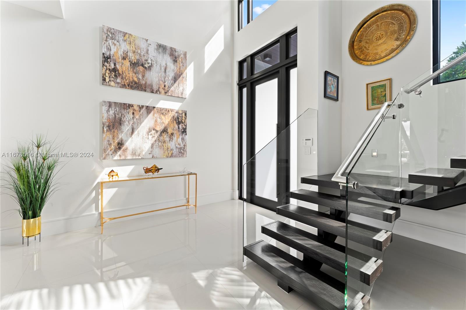 VENETIAN ISLES 3RD SEC - Residential