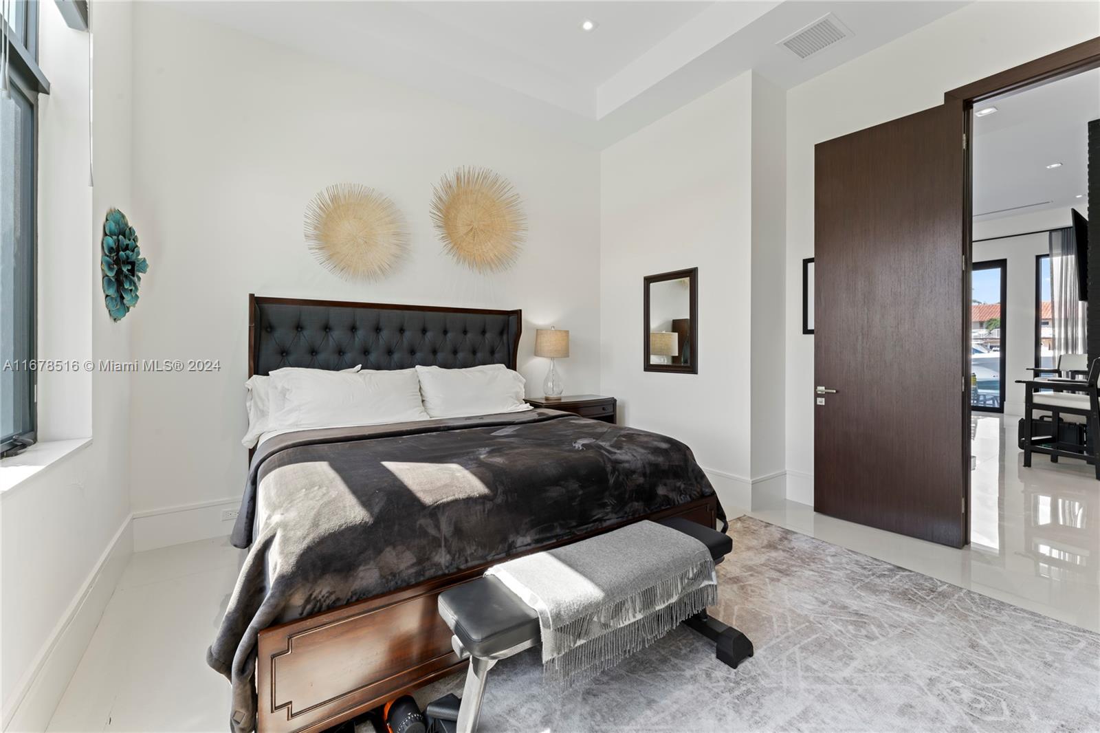 VENETIAN ISLES 3RD SEC - Residential