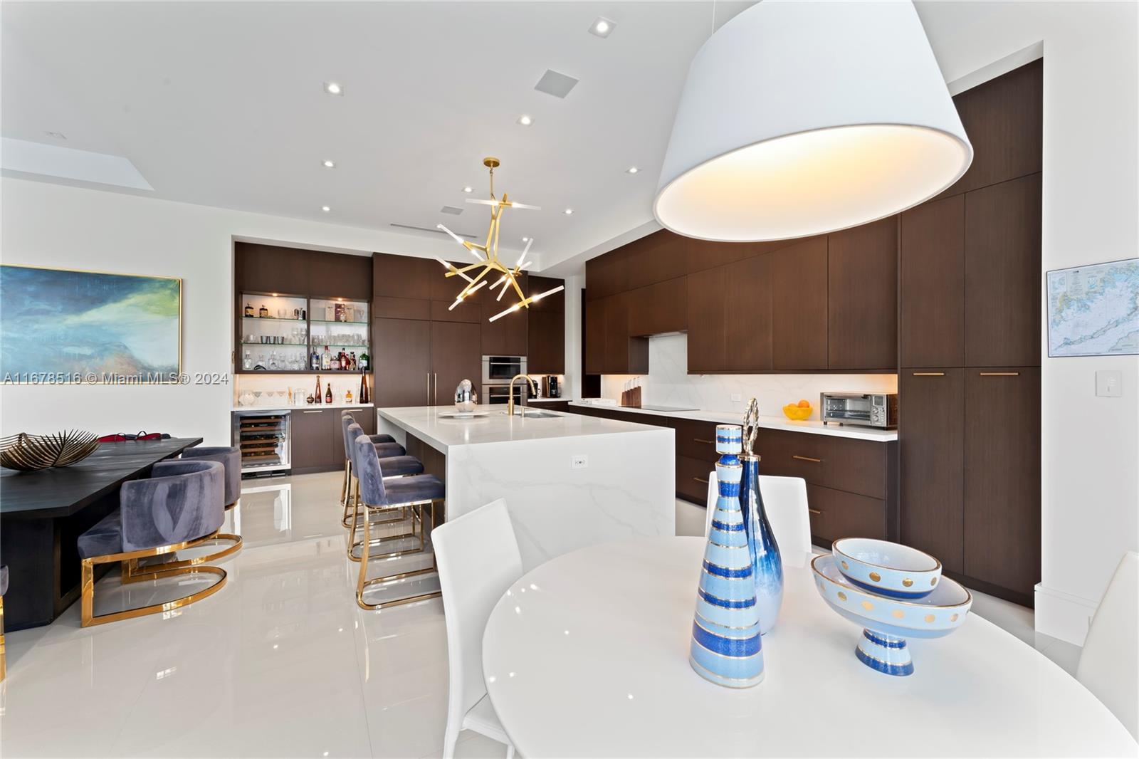 VENETIAN ISLES 3RD SEC - Residential