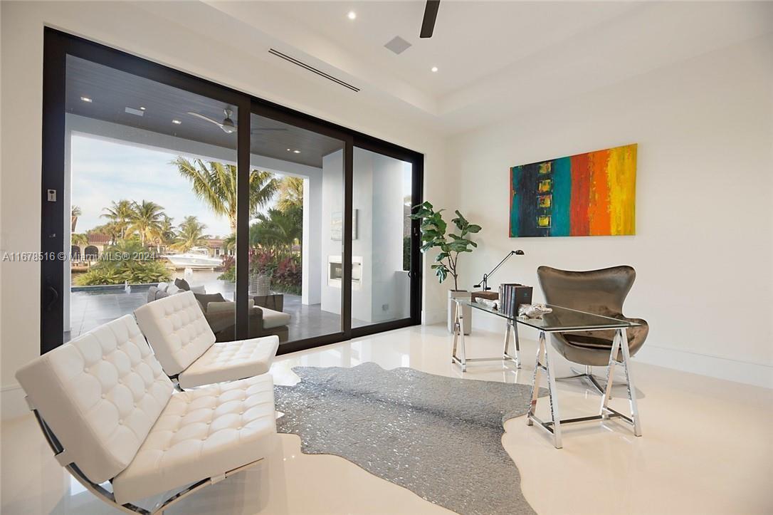 VENETIAN ISLES 3RD SEC - Residential