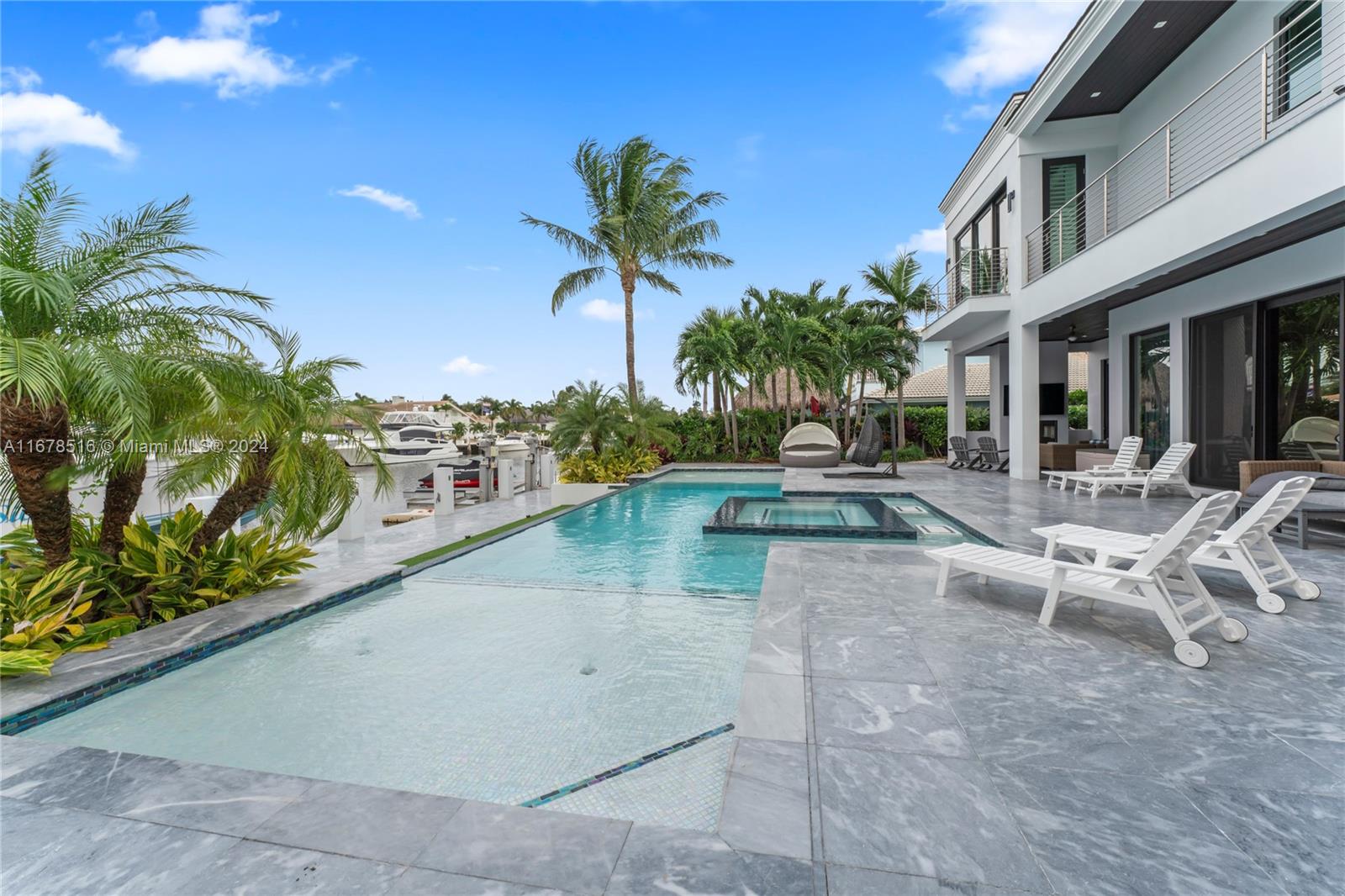 VENETIAN ISLES 3RD SEC - Residential