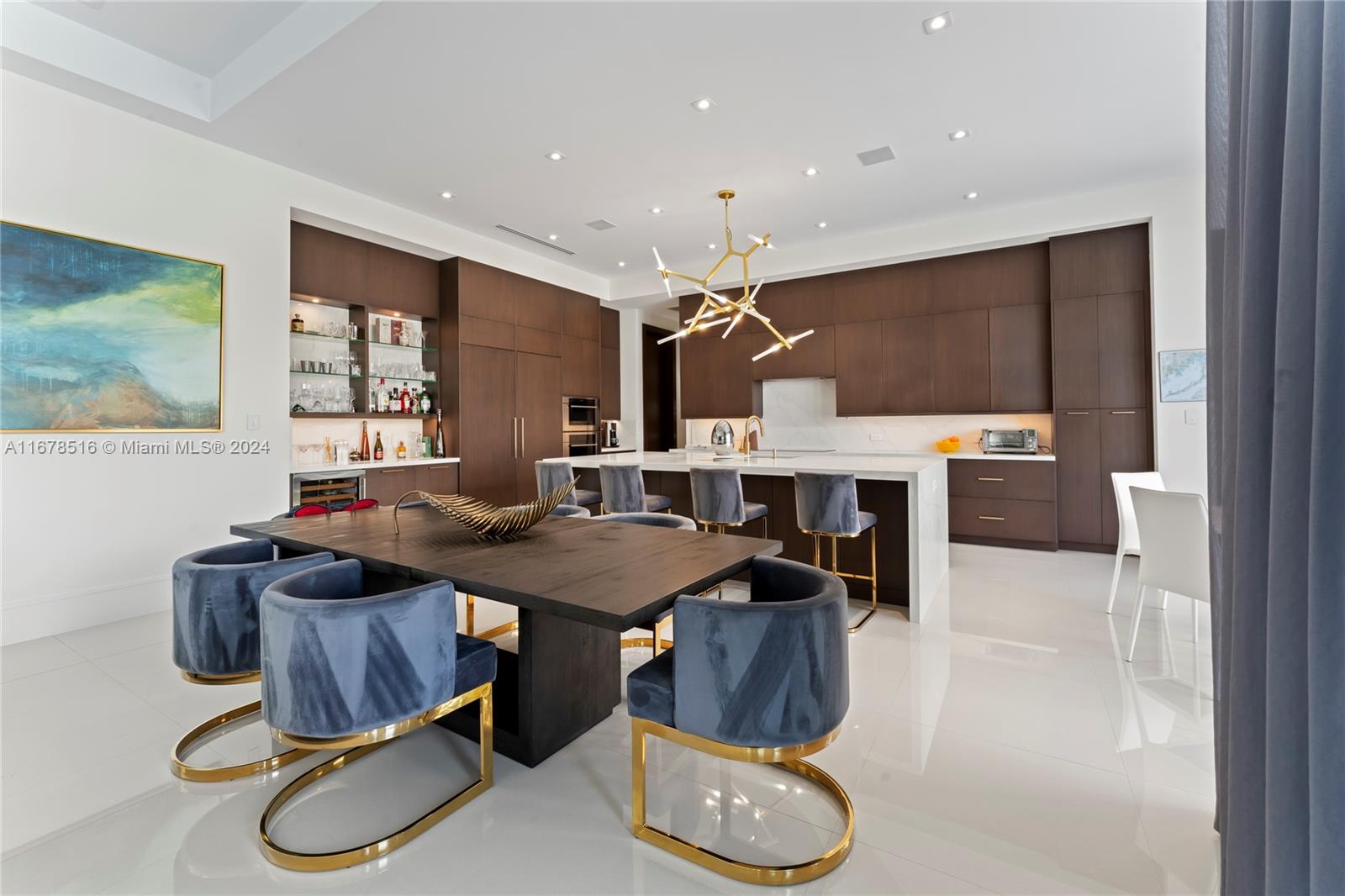 VENETIAN ISLES 3RD SEC - Residential