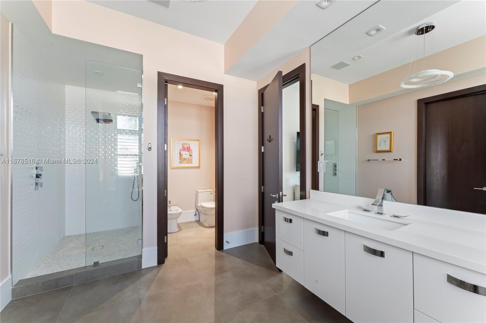 VENETIAN ISLES 3RD SEC - Residential