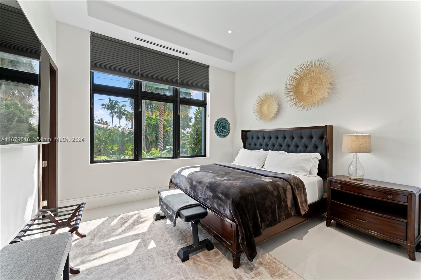 VENETIAN ISLES 3RD SEC - Residential