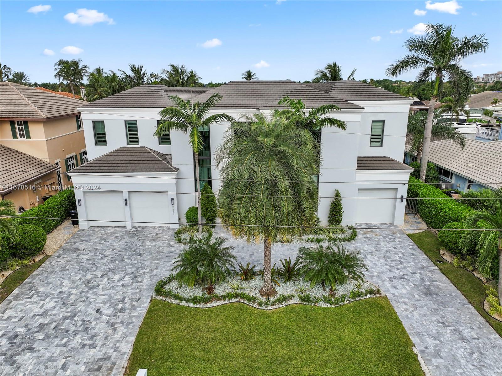 VENETIAN ISLES 3RD SEC - Residential