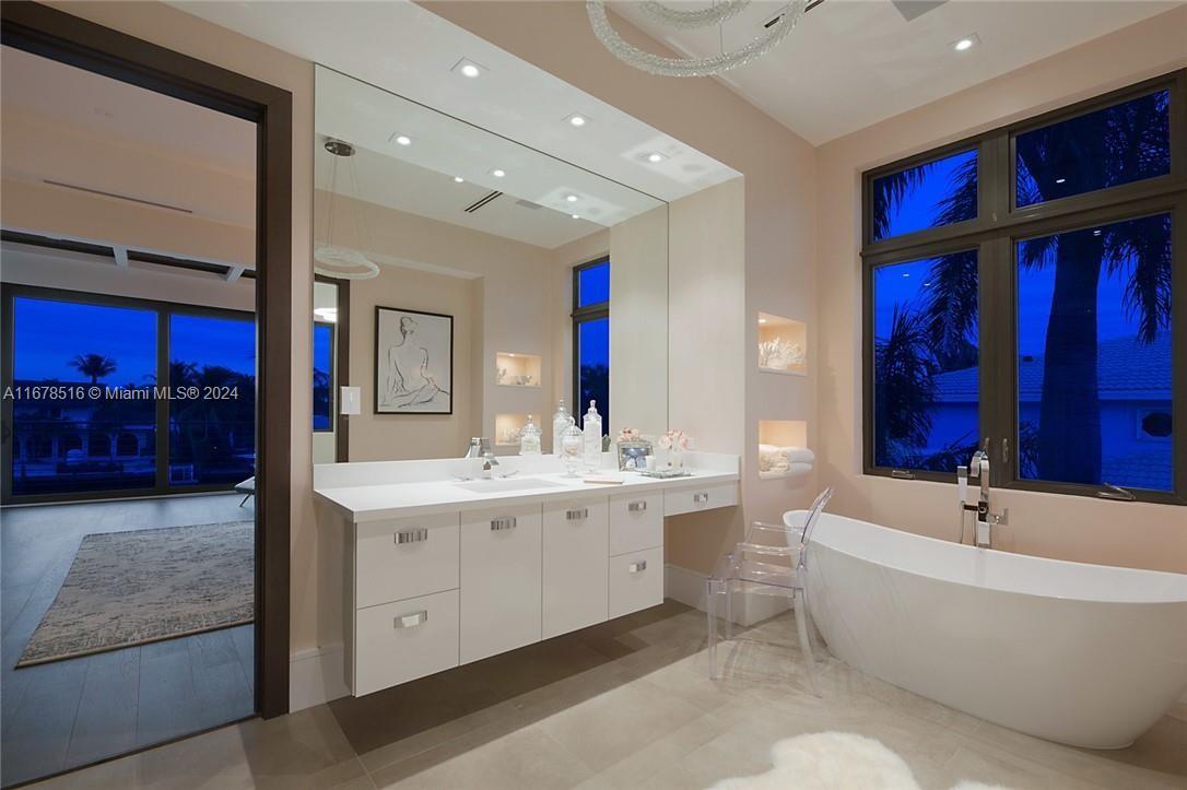 VENETIAN ISLES 3RD SEC - Residential