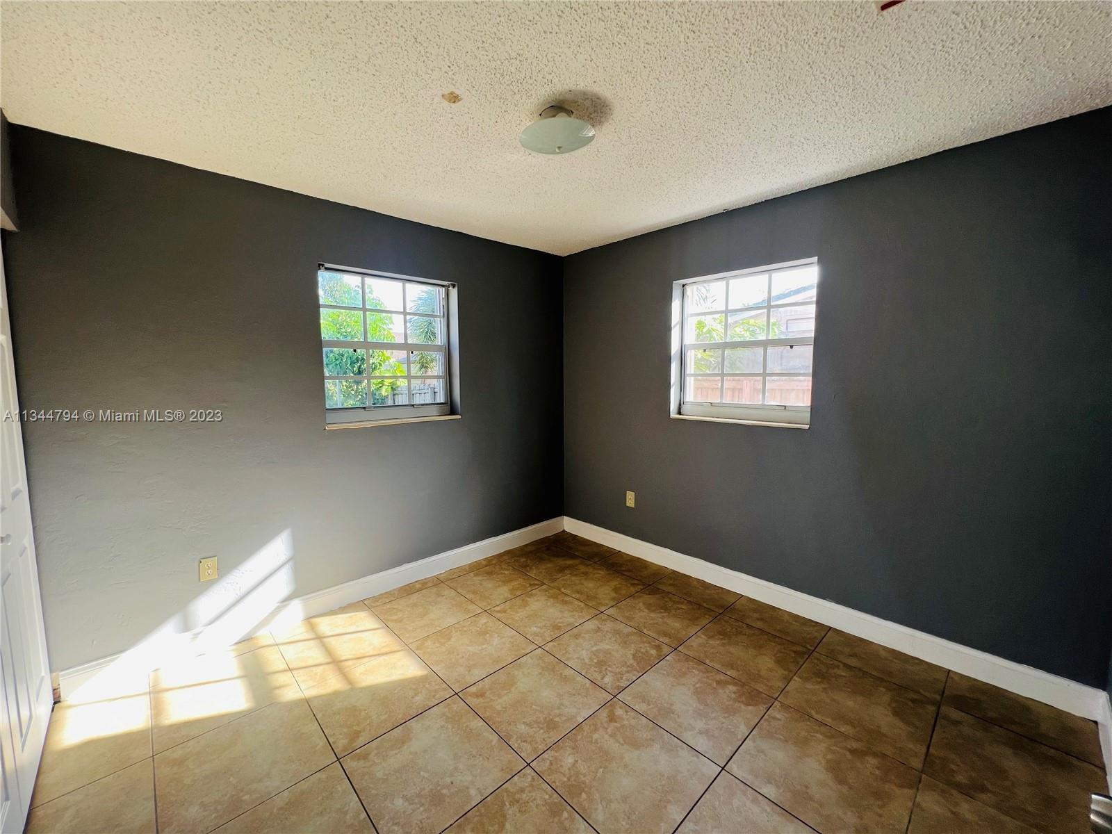 BENSON MANOR - Residential Lease