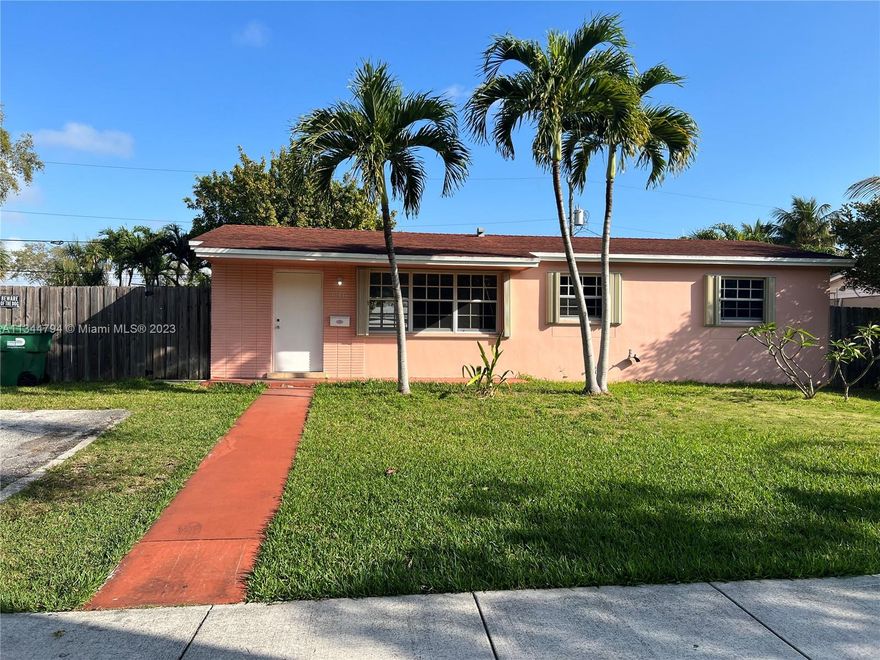 Freshly painted single family home in the town of Cutler Bay right off of the exit featuring 3 bedrooms and 1 bath in an oversized lot with room to park your RV or boat. No pets allowed. Please request showing through showing time.