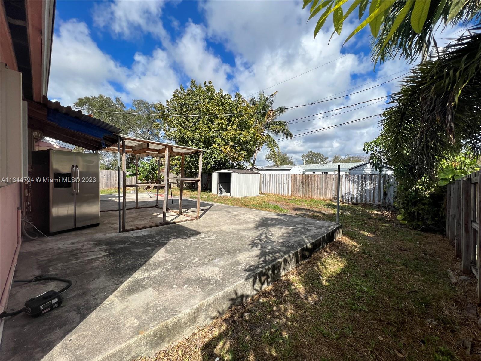 BENSON MANOR - Residential Lease