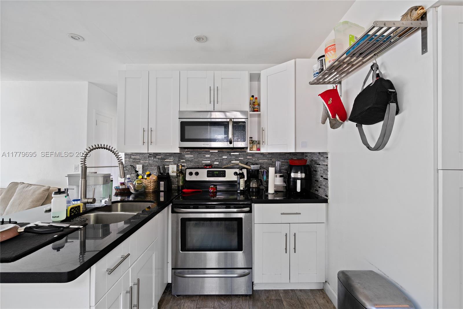 LAUDERDALE - Residential