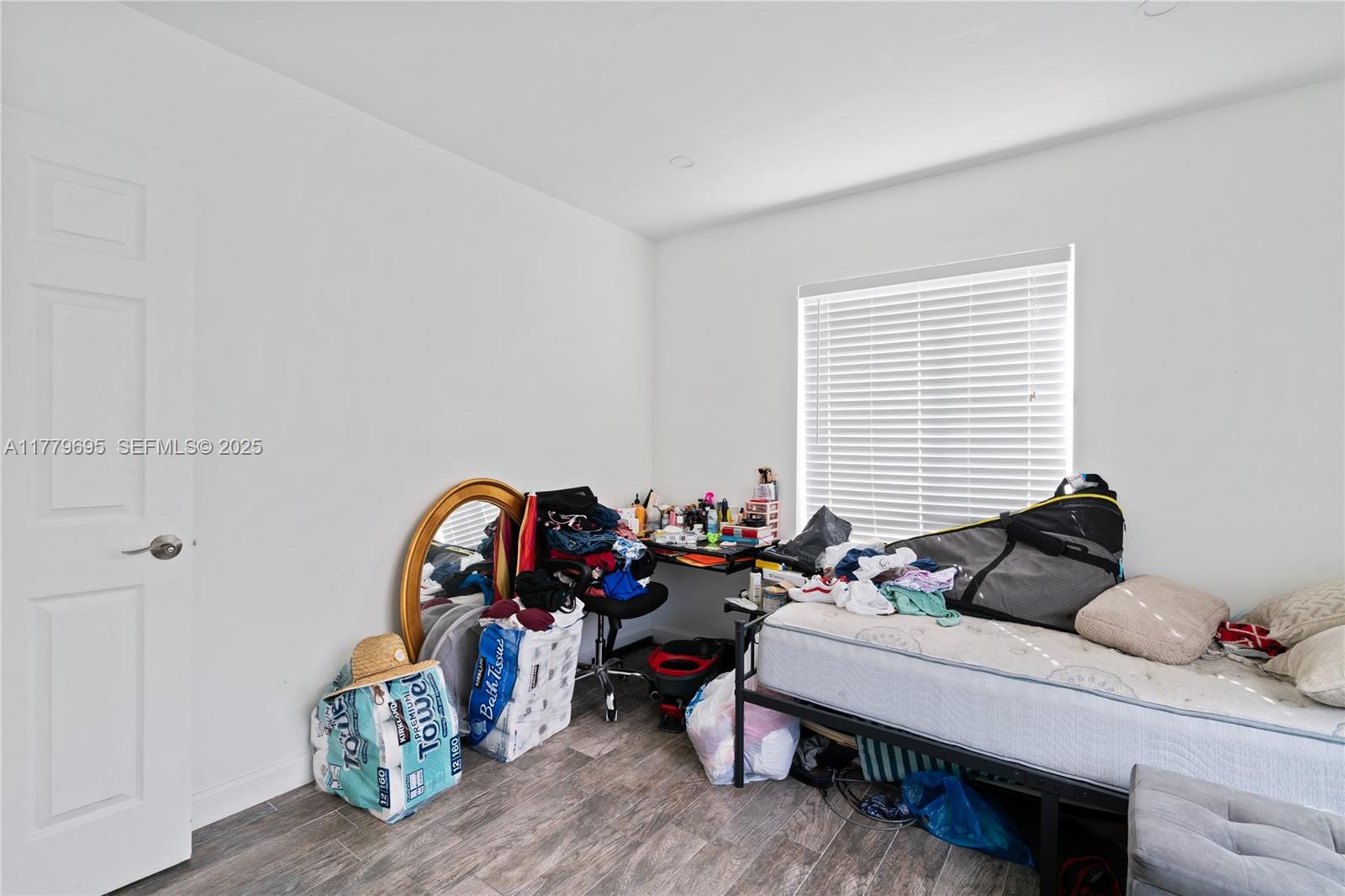 LAUDERDALE - Residential