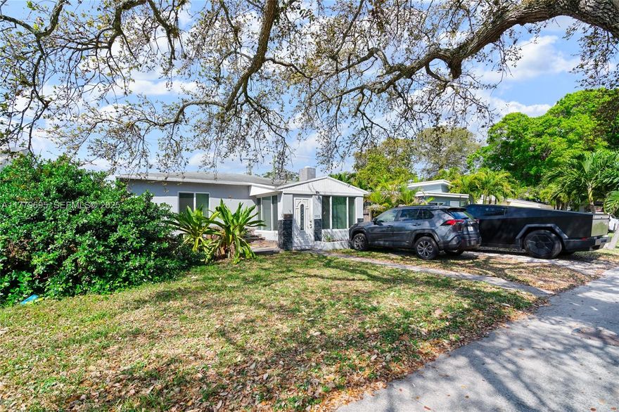 Very nice, updated home for sale in Croissant Park. Two bedrooms and one bathroom. Interior updates include flooring, bathrooms, and kitchen with stainless steel appliances. The home has a large backyard and space for RV or boat. Minutes away from downtown fort lauderdale, broward hospital, port everglades, brightline train station, tri rail station, and airport.