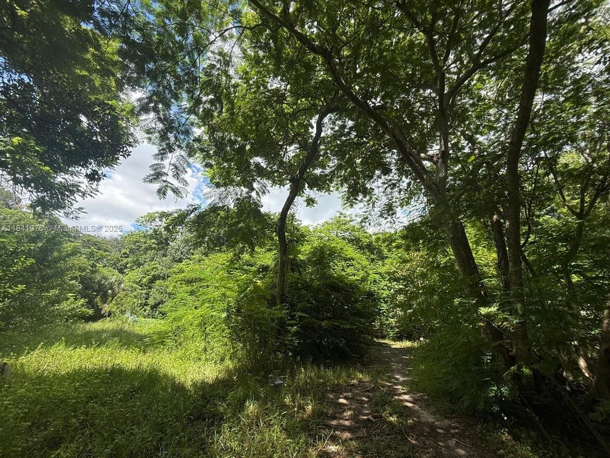 Two buildable lots 82.50×235 each. Call your builders today! Will not last. Lot next-door folio # 30-22–19–000–0525 with identical dimensions is being sold as combined lot per this listing at discount for $950,000 (~-13.5%). Alternatively, this double lot can be subdivided at a higher price point of $550,000 for each lot for a total of $1,100,000 if sold separately.