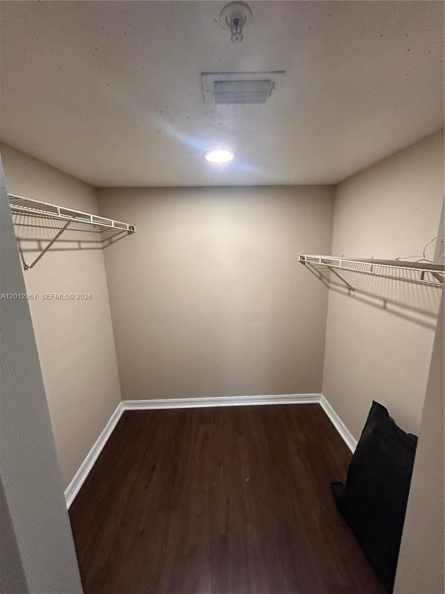 GRAND ISLES CONDO - Residential Lease