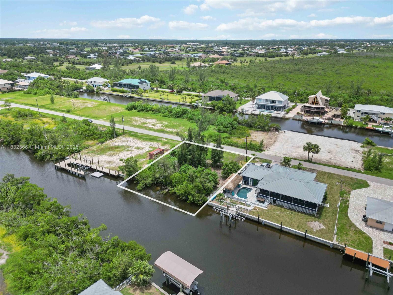 Pirate Harbor - Land