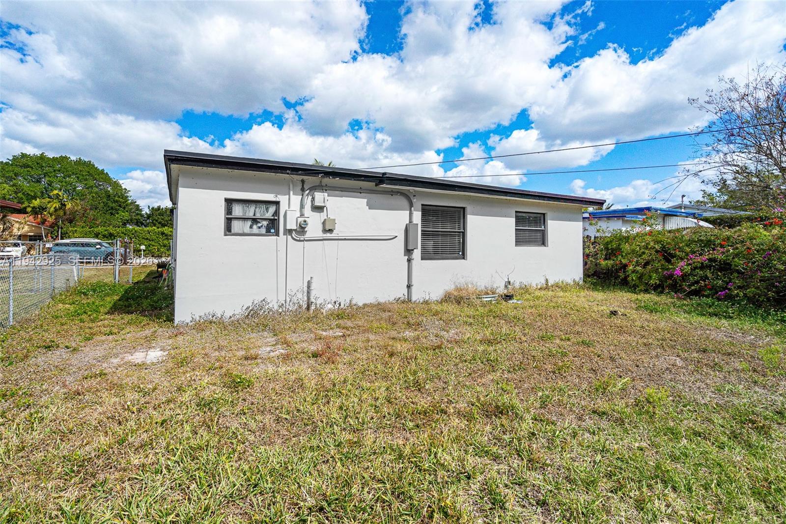 HOLLYWOOD BEACH HEIGHTS S - Residential