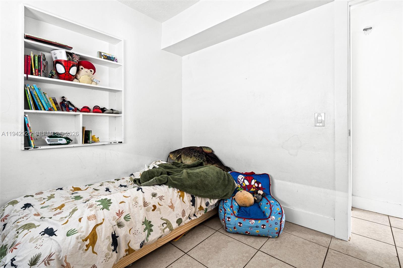 HOLLYWOOD BEACH HEIGHTS S - Residential