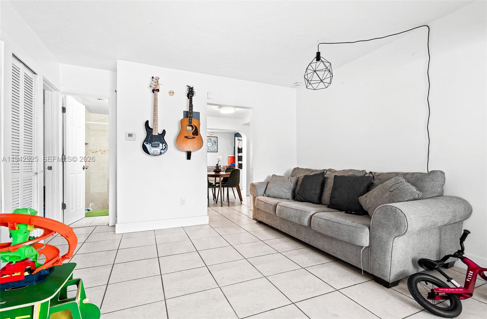 HOLLYWOOD BEACH HEIGHTS S - Residential