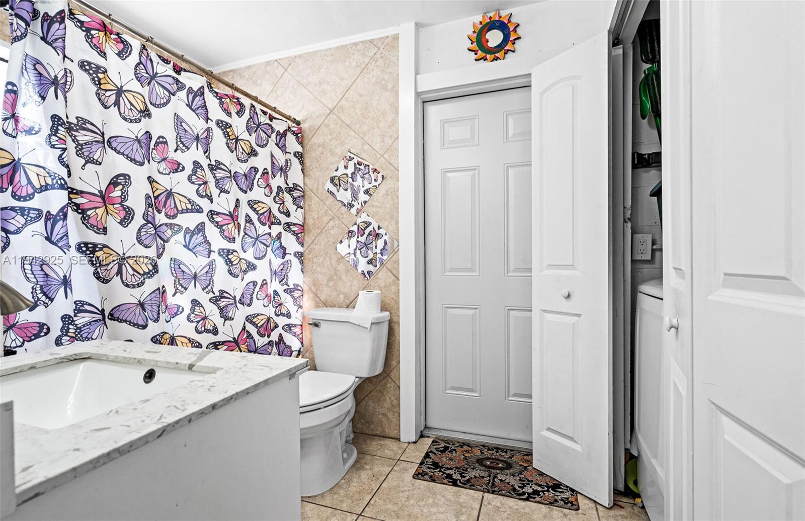 HOLLYWOOD BEACH HEIGHTS S - Residential