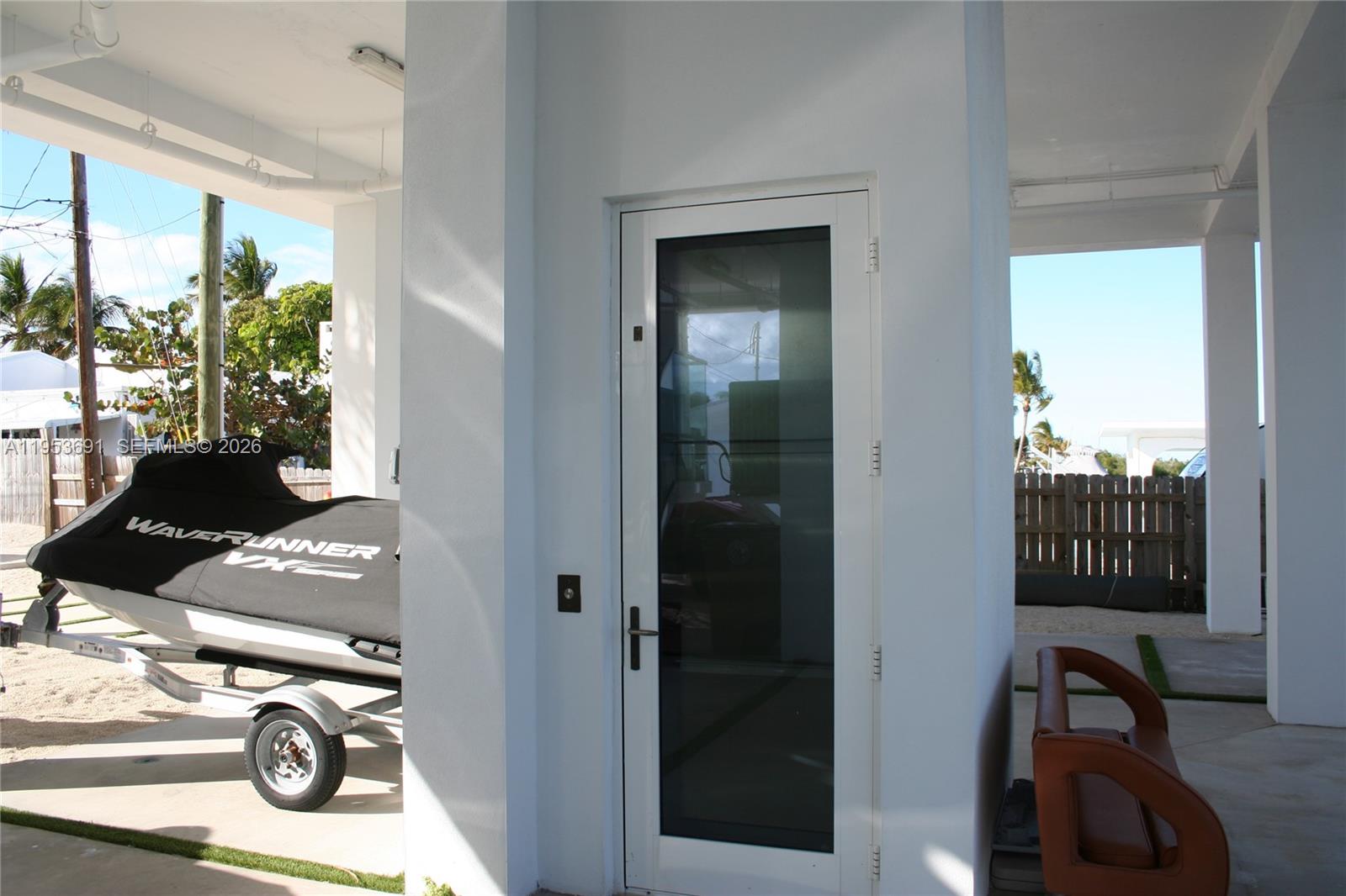 TROPICAL BAY - Residential