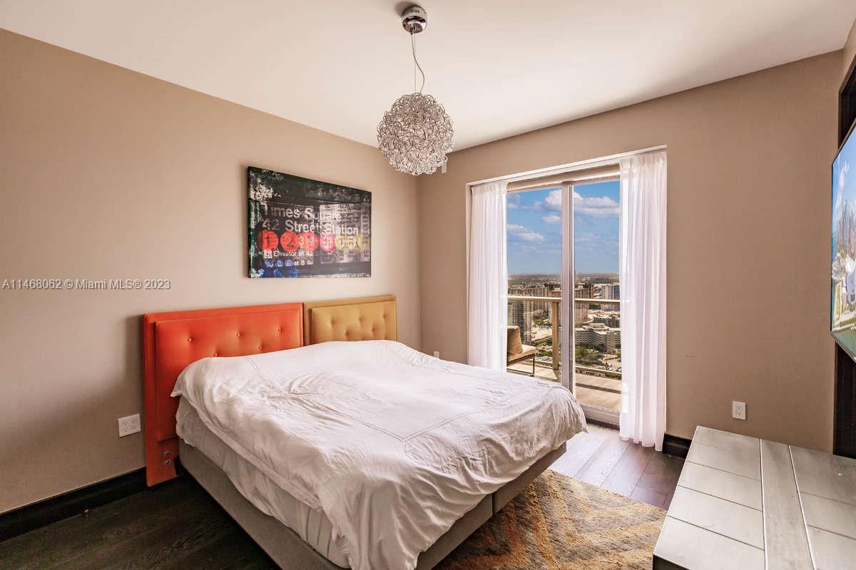 17749 COLLINS AVENUE COND - Residential